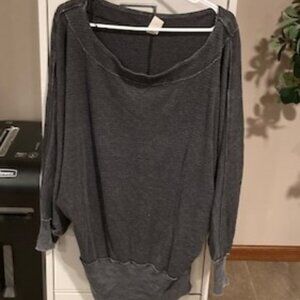 We the Free - Oversized Gray Sweatshirt - Size Medium